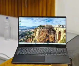 New Laptop Dell Inspiron 15 16GB Intel Core i7 SSD 512GB