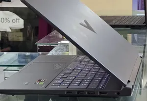 New Laptop HP Victus 16 16GB AMD Ryzen 7 SSD 1T