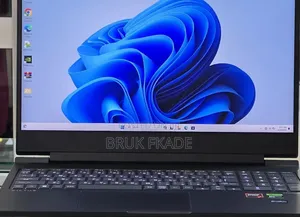 New Laptop HP Victus 16 16GB AMD Ryzen 7 SSD 1T
