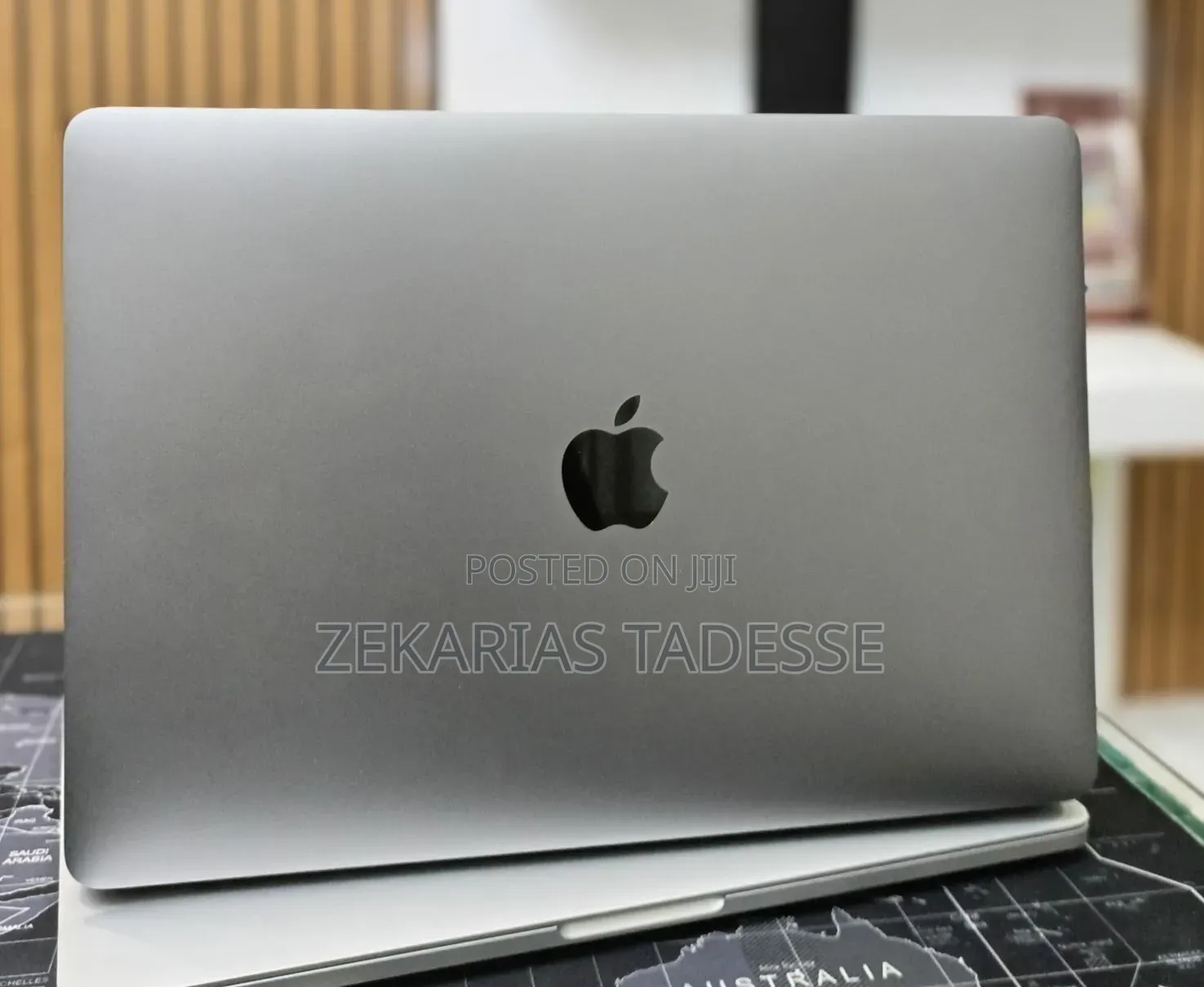 New Laptop Apple MacBook Pro 2017 16GB Intel Core i5 SSD 256GB