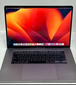 New Laptop Apple MacBook Pro 2019 32GB Intel Core i9 SSD 512GB