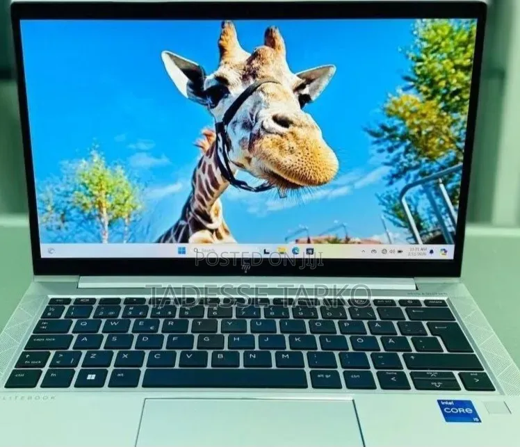 New Laptop HP EliteBook 830 G8 16GB Intel Core i5 SSD 512GB