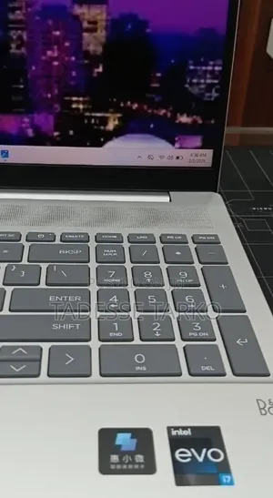 New Laptop HP Pavilion 14 16GB Intel Core i7 SSD 1T