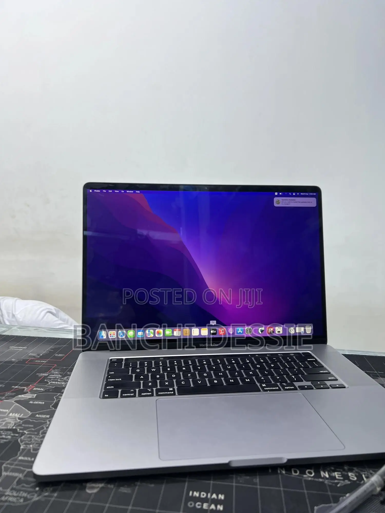 New Laptop Apple MacBook Pro 2019 32GB Intel Core i9 SSD 512GB
