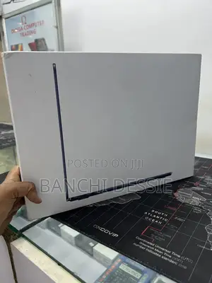 New Laptop Apple MacBook Air 2026 M5 13-inch 16GB Apple M5 SSD 512GB