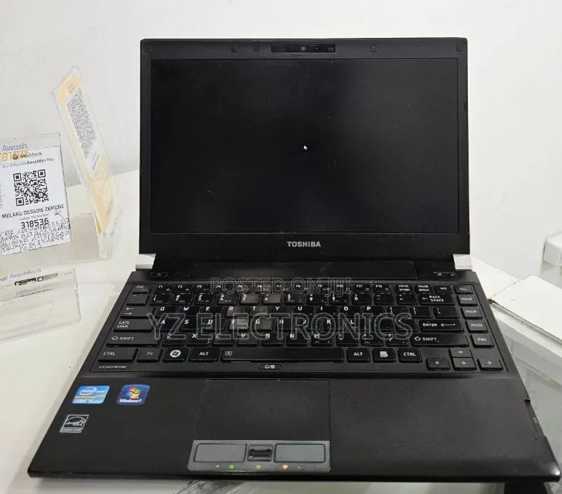 Laptop Toshiba Portege R830 4GB Intel Core i5 HDD 250GB