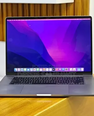 New Laptop Apple MacBook Pro 2018 32GB Intel Core i9 SSD 2T