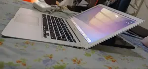 Laptop Apple MacBook Air 2014 8GB Intel Core i7 SSD 128GB