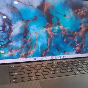 New Laptop Dell XPS 15 16GB Intel Core i7 SSD 512GB