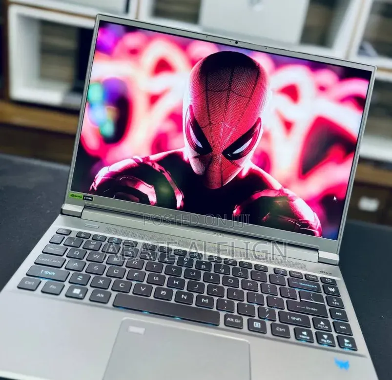 New Laptop Acer Predator Helios Neo 16 16GB Intel Core i7 SSD 1T