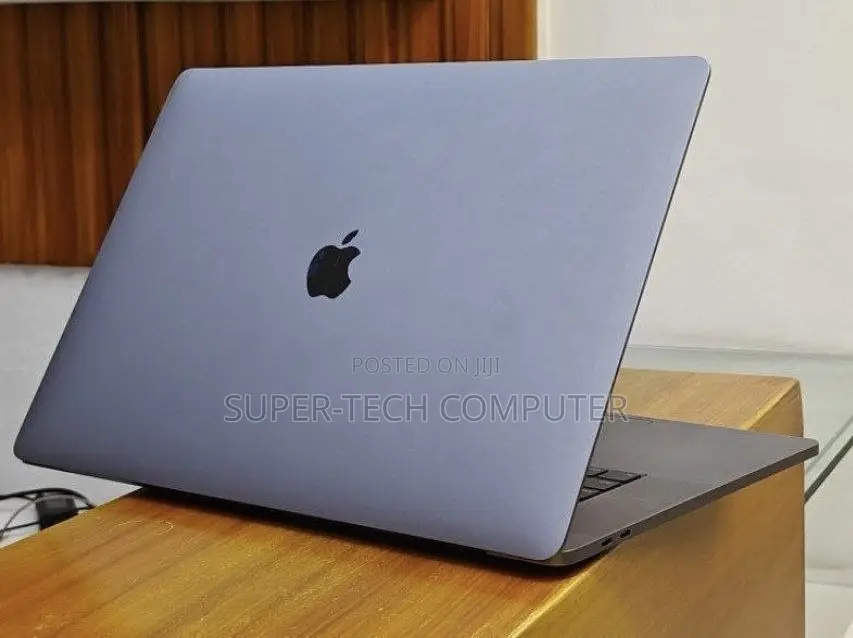 New Laptop Apple MacBook Pro 2018 32GB Intel Core i9 SSD 2T