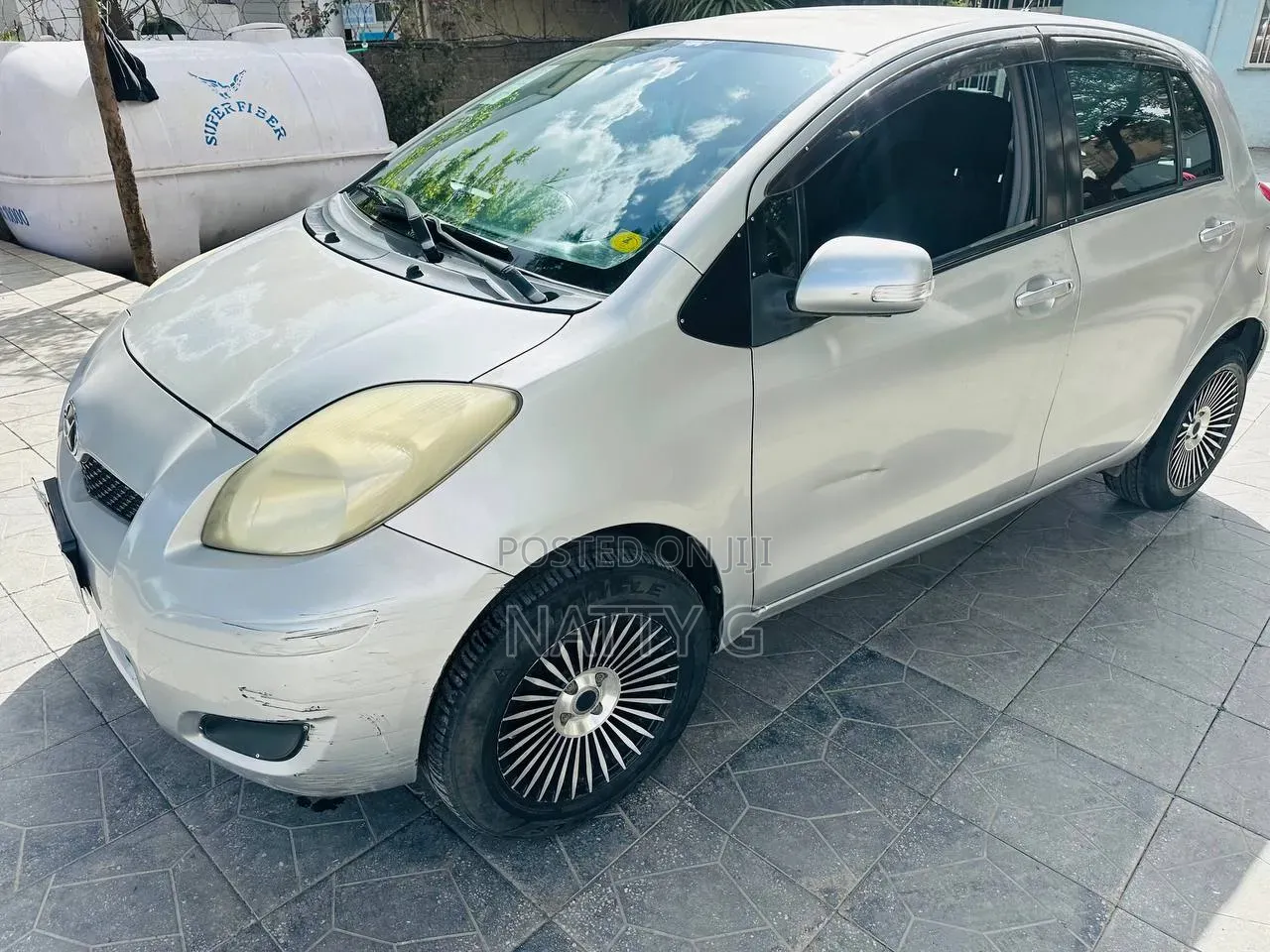 Toyota Yaris 2010 Silver