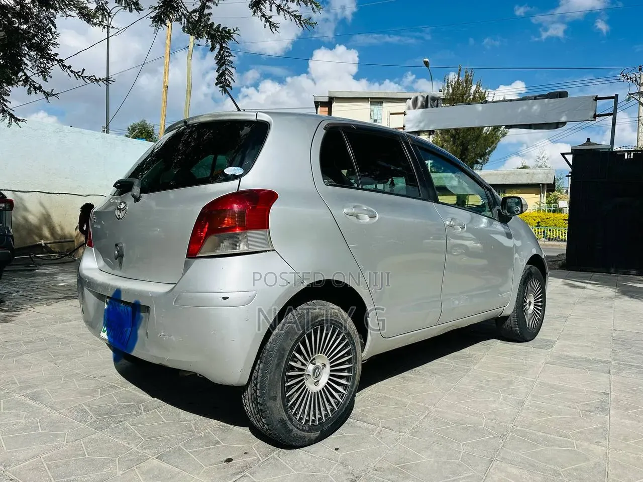 Toyota Yaris 2010 Silver