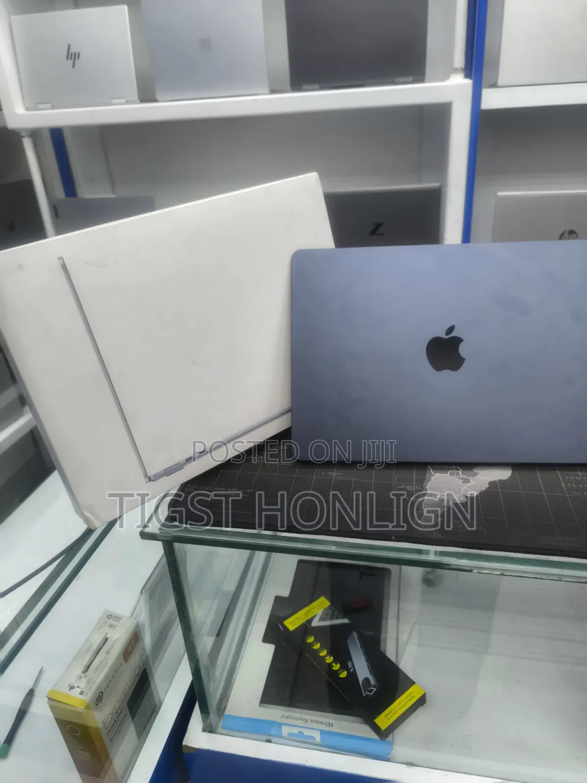 New Laptop Apple MacBook Air 2025 M4 13-inch 16GB Apple M4 SSD 256GB
