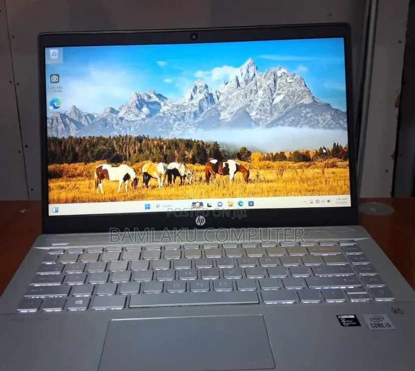New Laptop HP Pavilion 14 8GB Intel Core i5 SSD 512GB