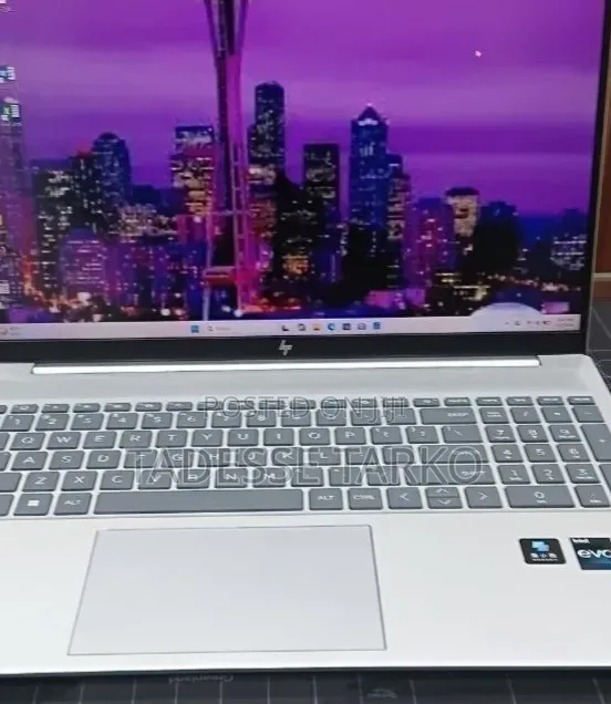 New Laptop HP 16GB Intel Core i7 SSD 1T