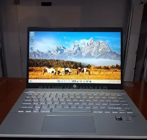 New Laptop HP Pavilion 10 8GB Intel Core i5 SSD 512GB