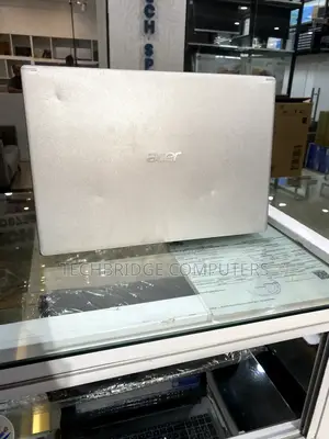 Laptop Acer Aspire A114 31 8GB Intel Core i5 HDD+SSD 1.5T