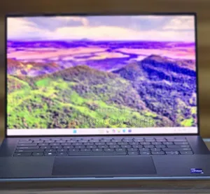 New Laptop Dell Precision 5540 16GB Intel Core i9 SSD 512GB