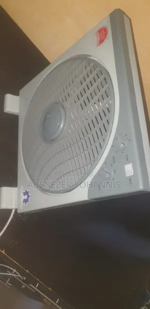 Crown Fan Box
