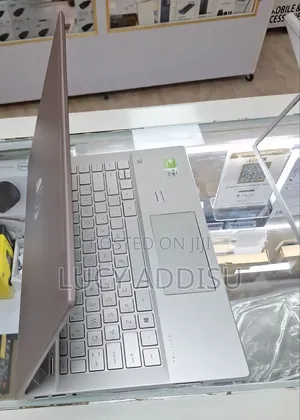 New Laptop HP Pavilion 15 8GB Intel Core i5 SSD 512GB