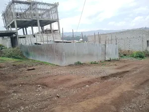 መሬት/ፊሊ ዶሮ/140sqm. በቅናሽ