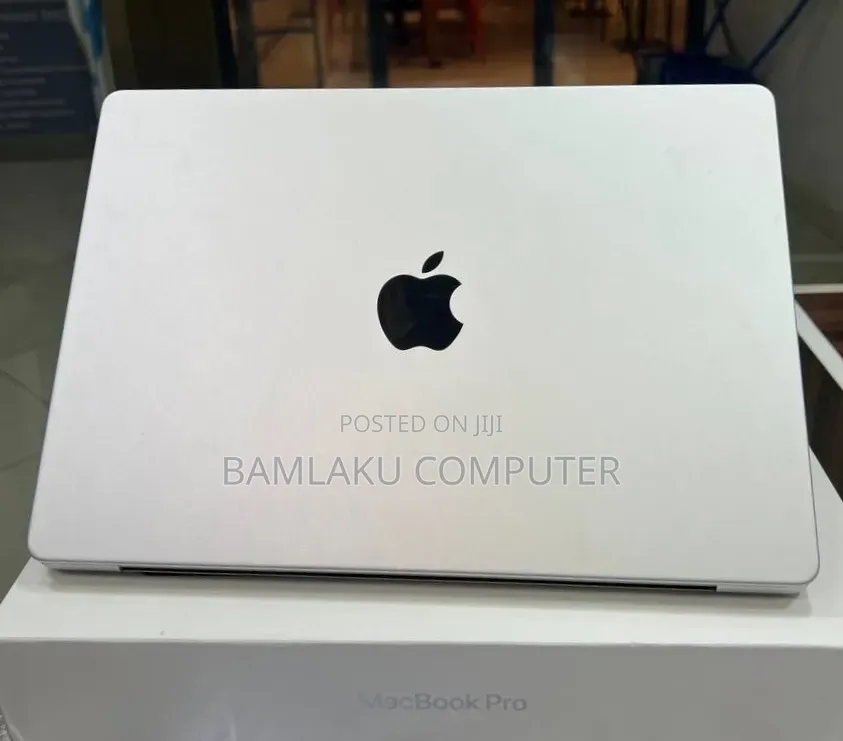 New Laptop Apple MacBook Pro 2021 M1 16GB Apple M1 Pro SSD 512GB