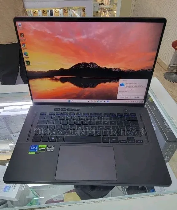 New Laptop Asus ROG Zephyrus G15 16GB Intel Core i7 SSD 512GB