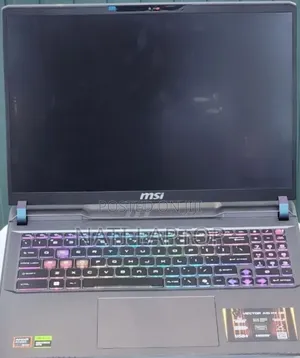 New Laptop MSI Vector 16 HX AI A2XWIG 16GB AMD Ryzen 9 SSD 1T