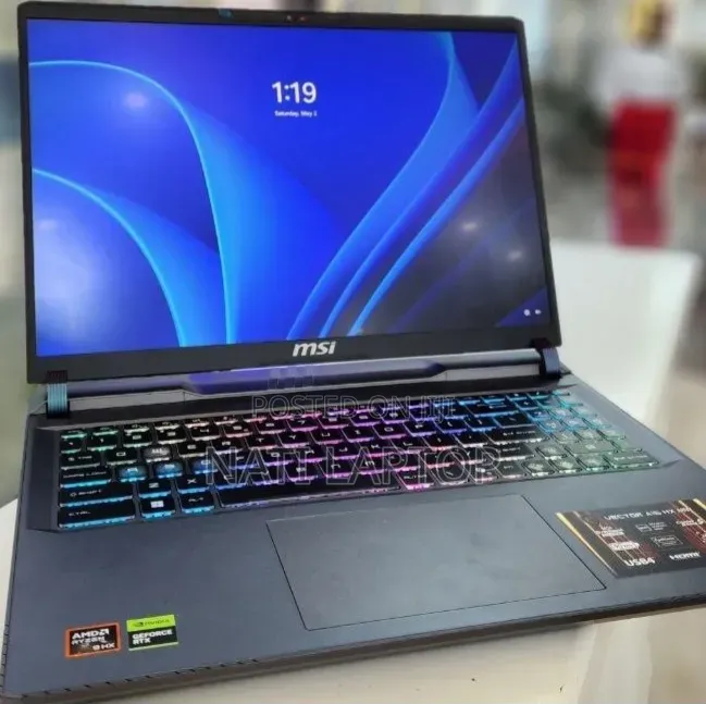 New Laptop MSI Vector 16 HX AI A2XWIG 16GB AMD Ryzen 9 SSD 1T
