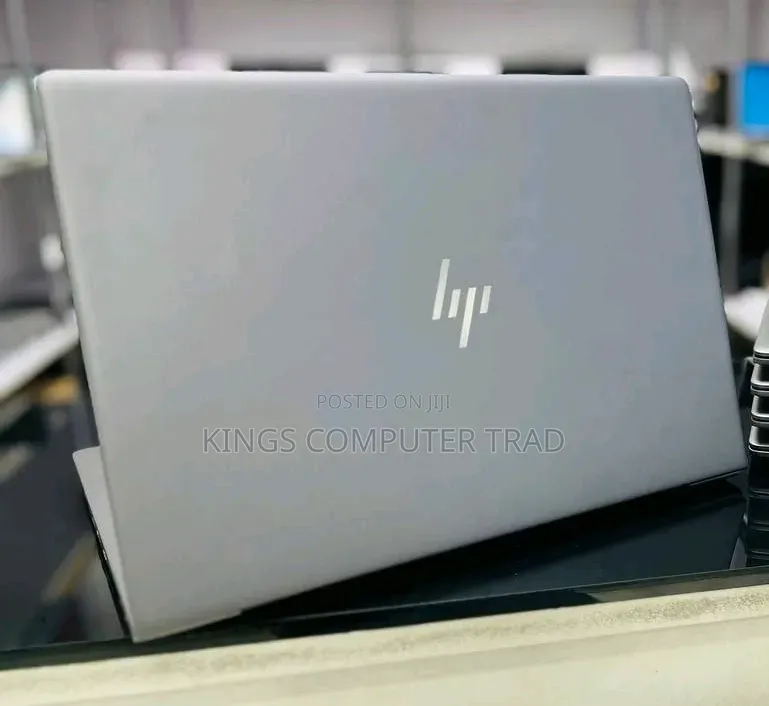 New Laptop HP ZBook Studio G5 8GB Intel Core i7 SSD 512GB