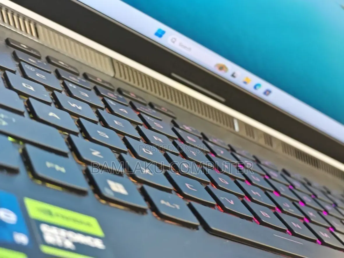 New Laptop Asus ROG Strix G15 16GB Intel Core i9 SSD 1T