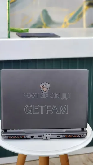 New Laptop MSI Vector 16 HX AI A2XWIG 16GB AMD Ryzen 9 SSD 1T