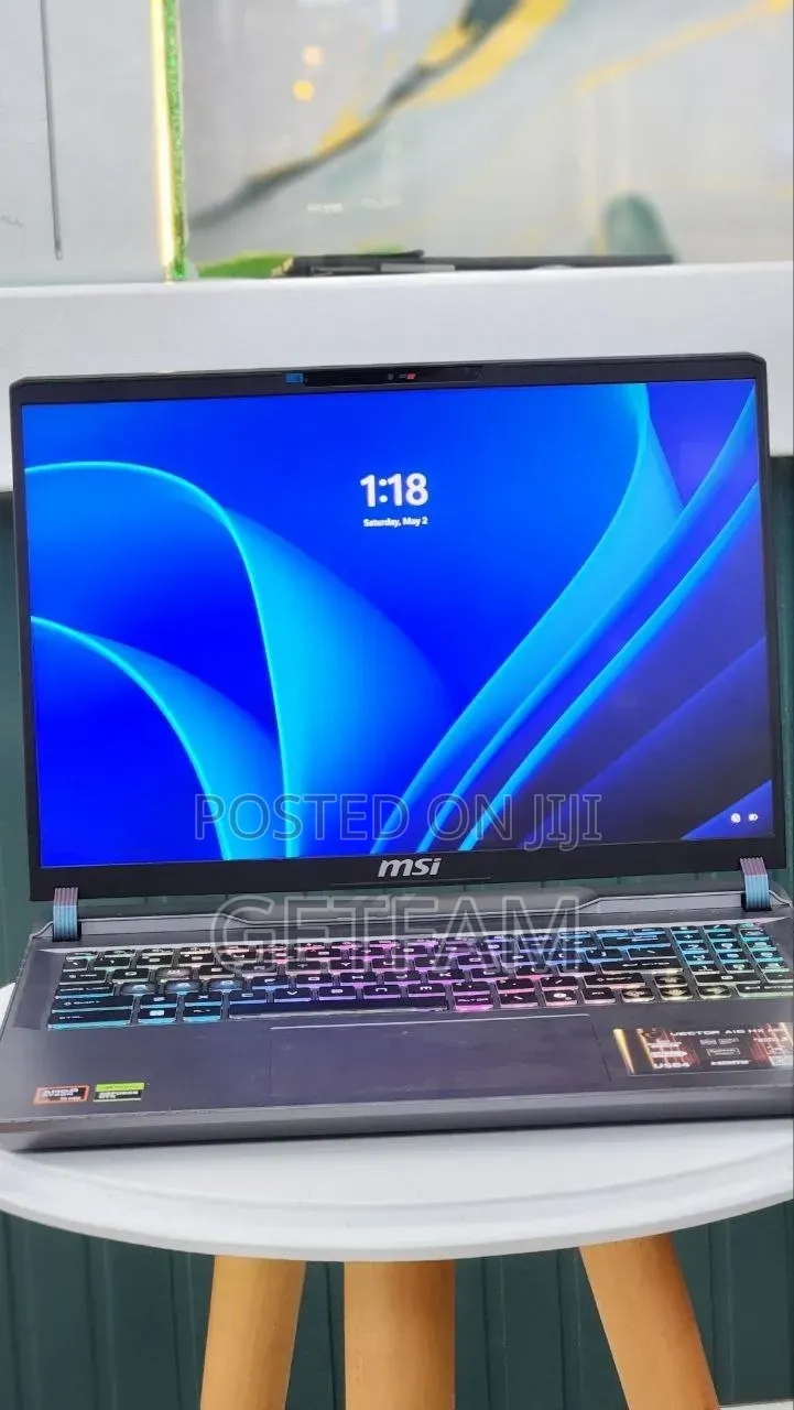 New Laptop MSI Vector 16 HX AI A2XWIG 16GB AMD Ryzen 9 SSD 1T