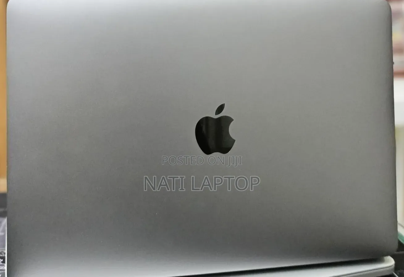 New Laptop Apple MacBook Pro 2017 16GB Intel Core i5 SSD 256GB