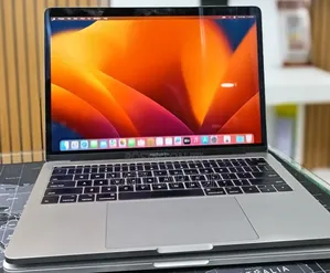 New Laptop Apple MacBook Pro 2017 16GB Intel Core i5 SSD 256GB