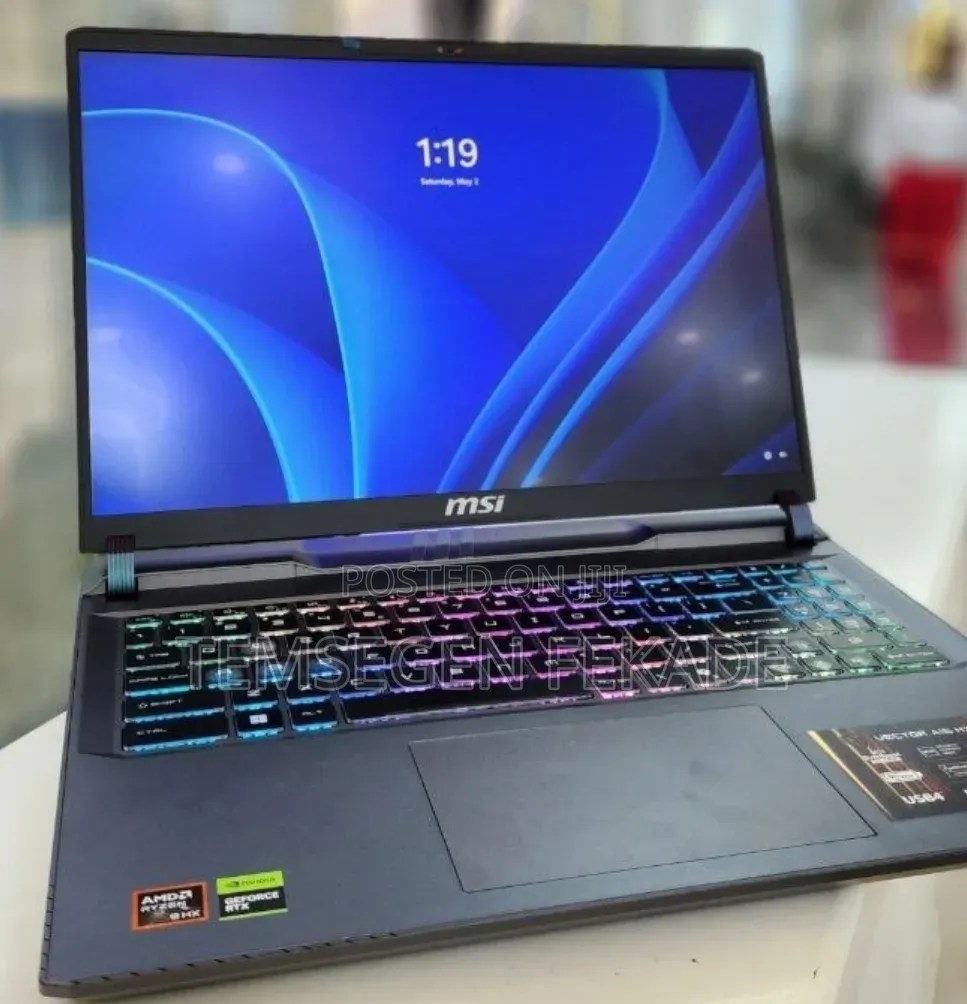 New Laptop MSI Vector 16 HX AI A2XWIG 16GB AMD Ryzen 9 SSD 1T