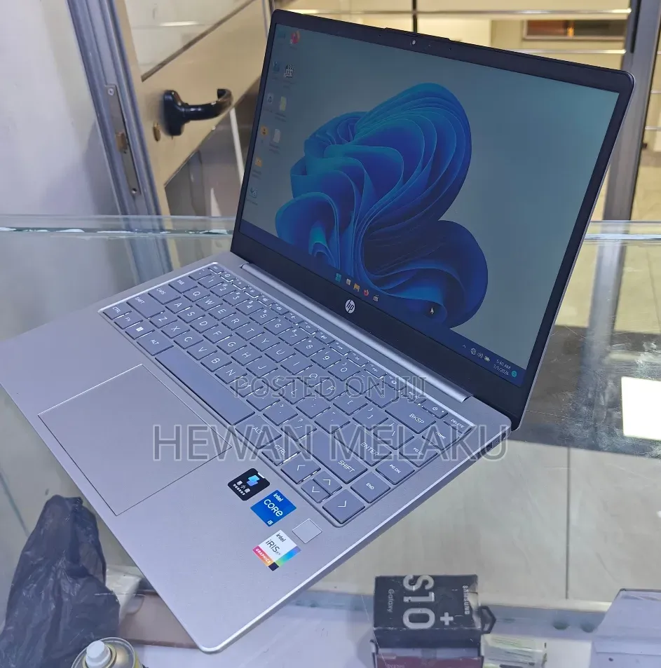 New Laptop HP Stream Notebook 16GB Intel Core i5 SSD 512GB
