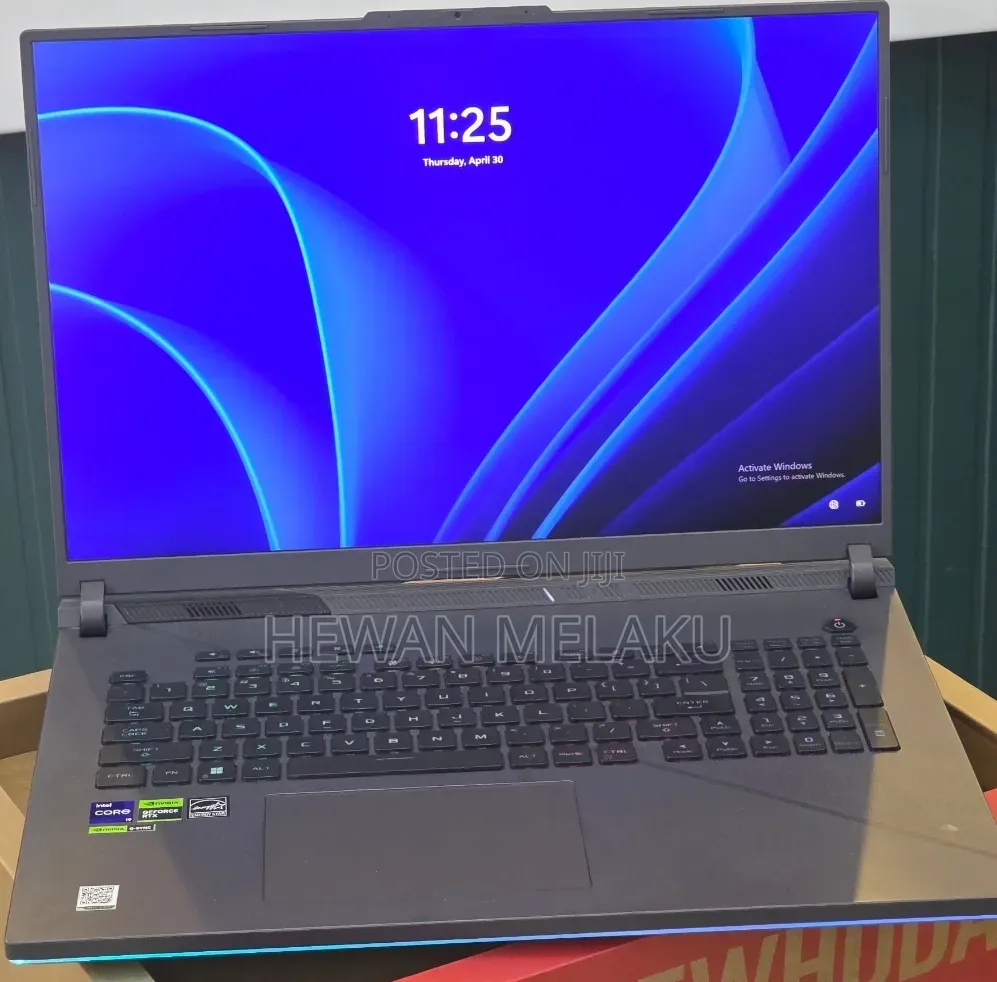 New Laptop Asus ROG Strix G17 16GB Intel Core i9 SSD 1T