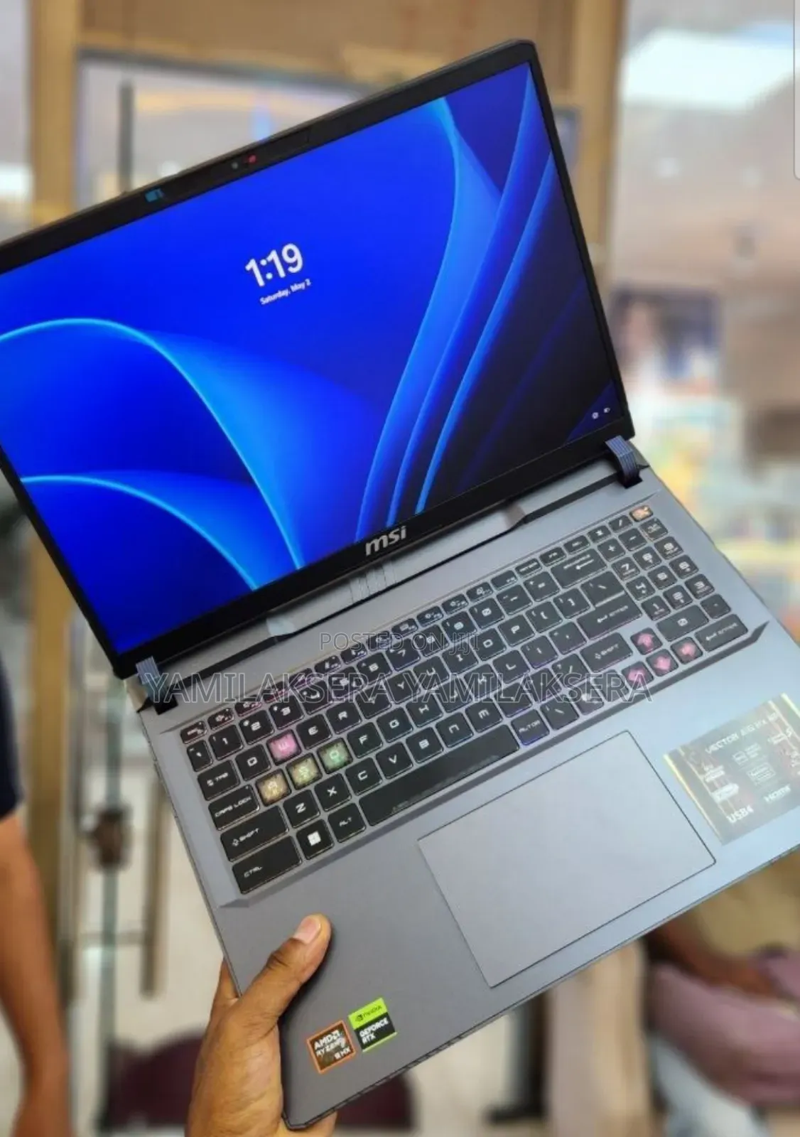 New Laptop MSI Vector 16 HX AI A2XWIG 16GB Intel Core i7 SSD 1T