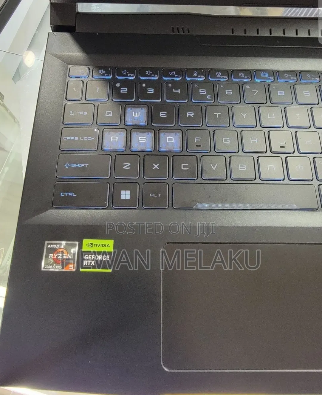 New Laptop MSI 16GB AMD Ryzen 5 SSD 512GB