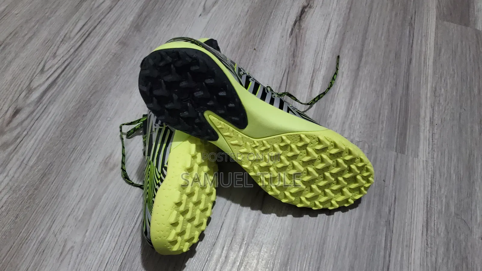 Futsal Shoe