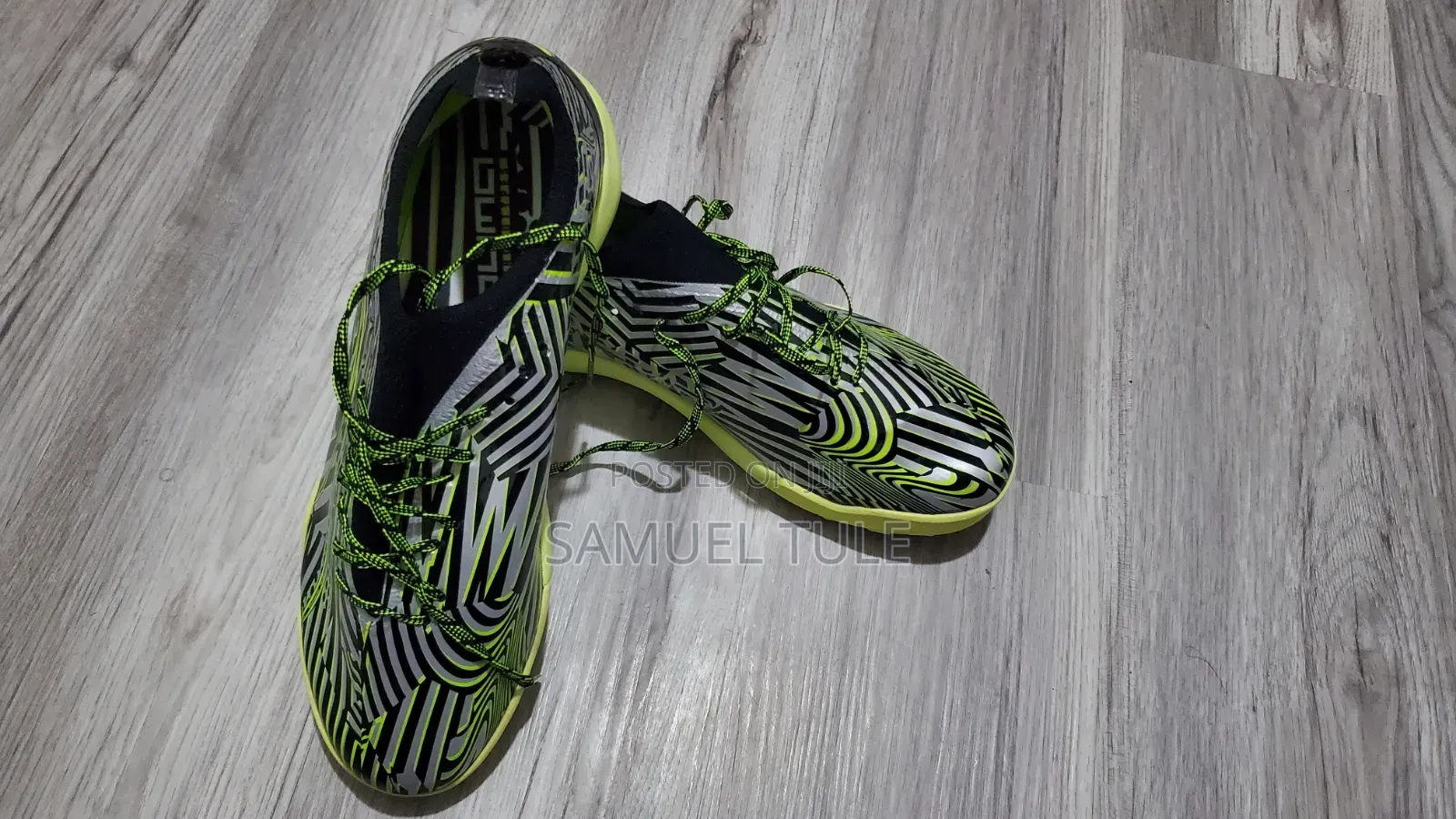 Futsal Shoe