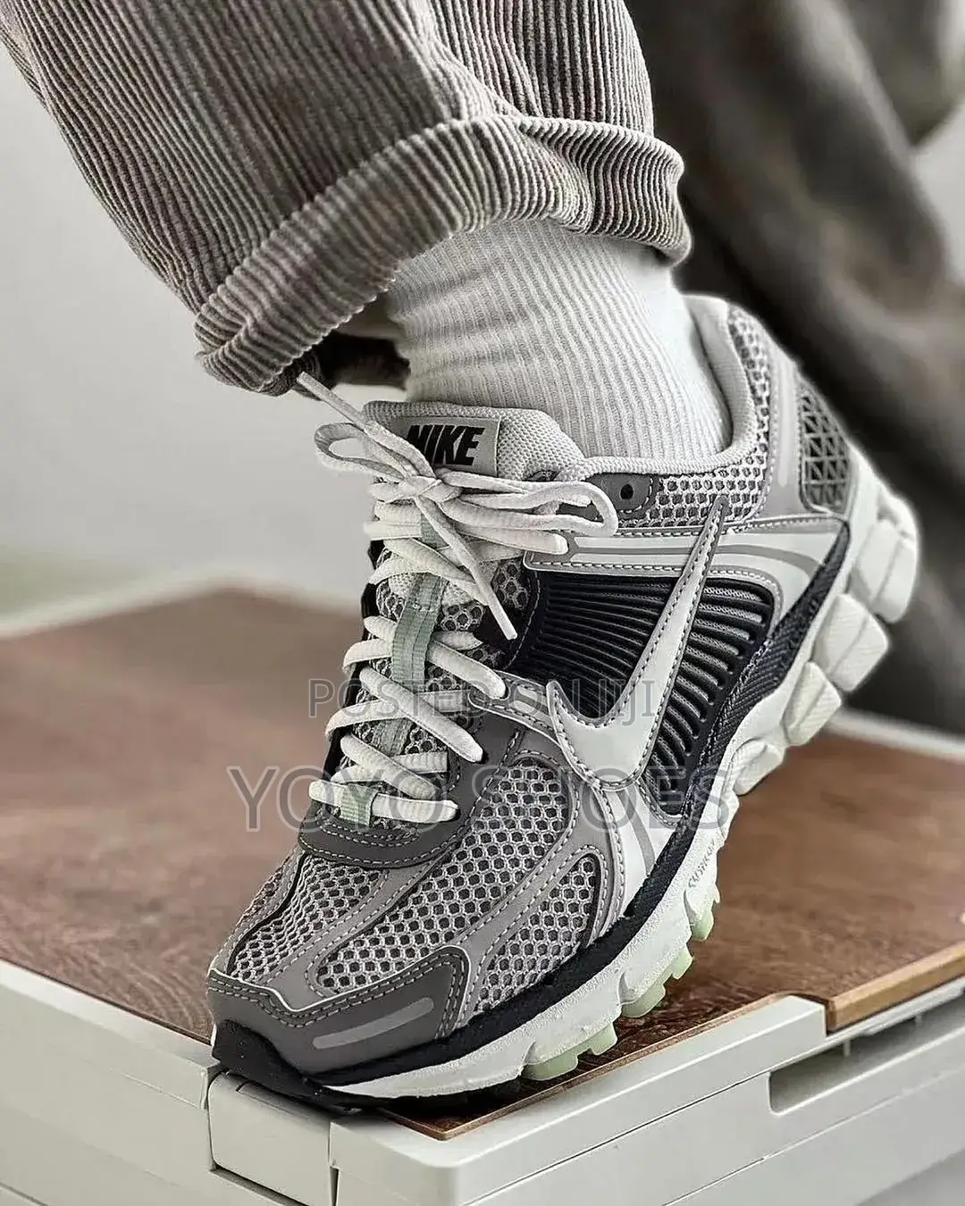 Nike Zoom Vomero 5 Cobblestone "Flat Pewter"Unisex Fashion Sneaker