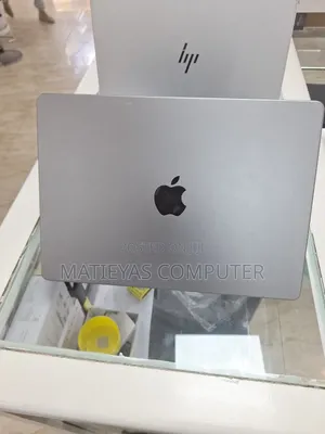 New Laptop Apple MacBook Pro 2021 M1 16GB Apple M1 Pro SSD 512GB