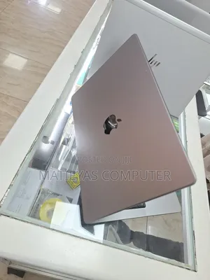 New Laptop Apple MacBook Pro 2021 M1 16GB Apple M1 Pro SSD 512GB