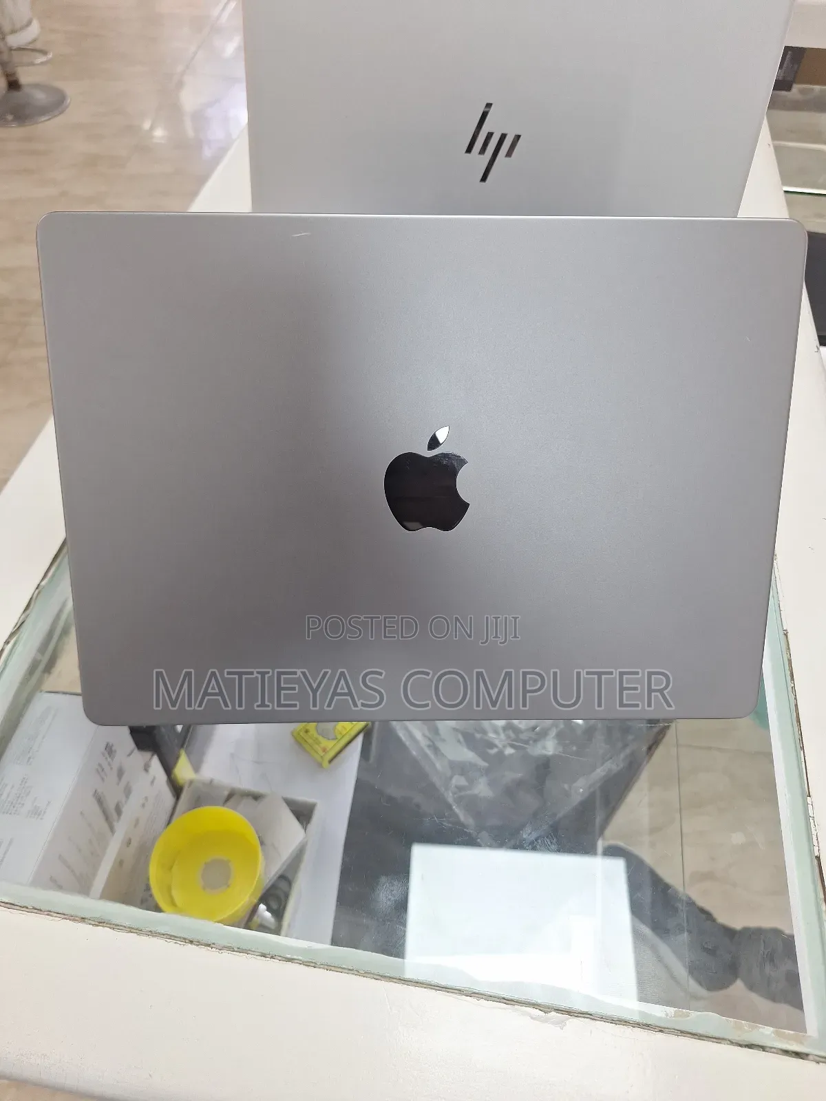 New Laptop Apple MacBook Pro 2021 M1 16GB Apple M1 Pro SSD 512GB