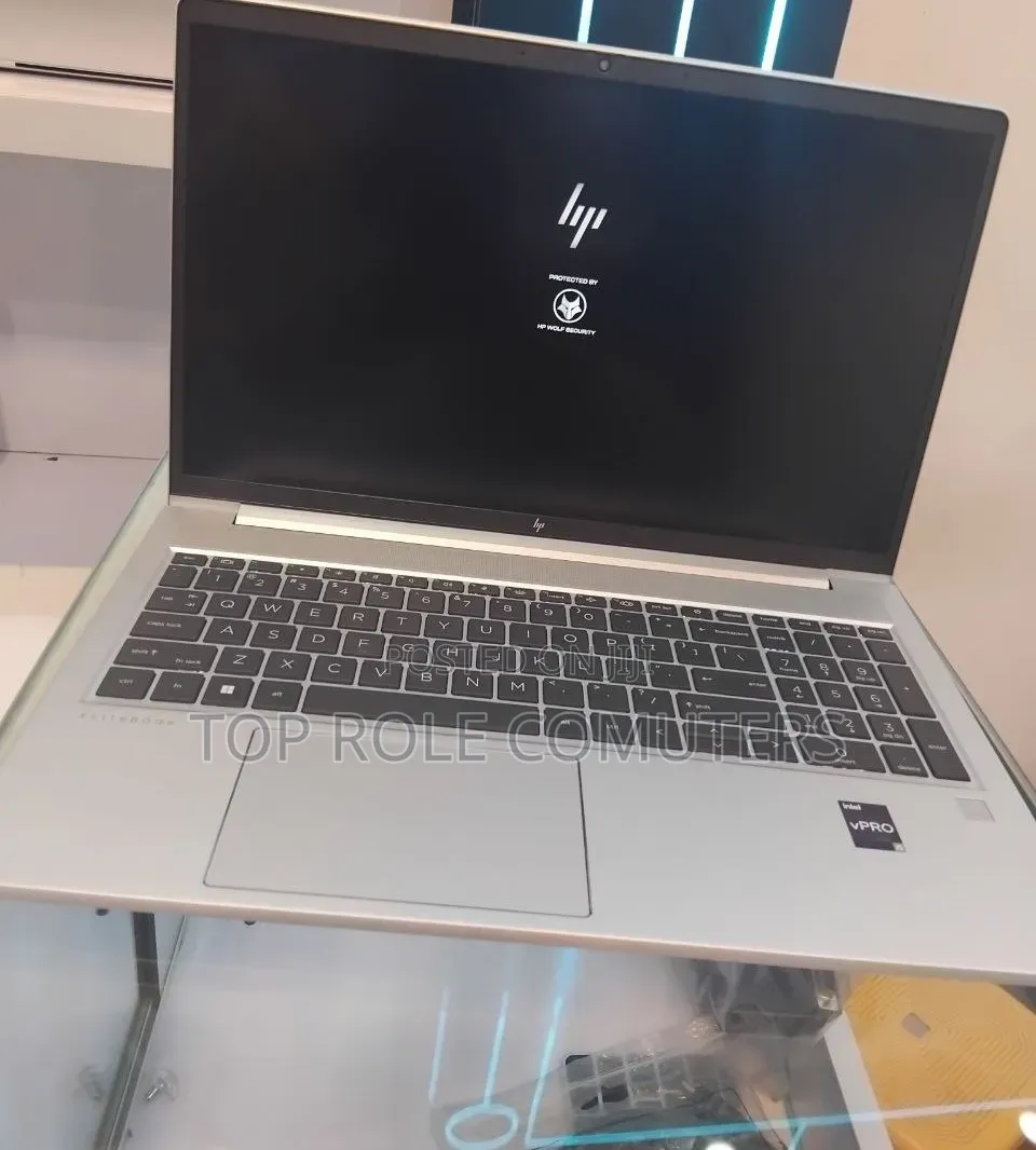 New Laptop HP 16GB Intel Core i5 SSD 512GB