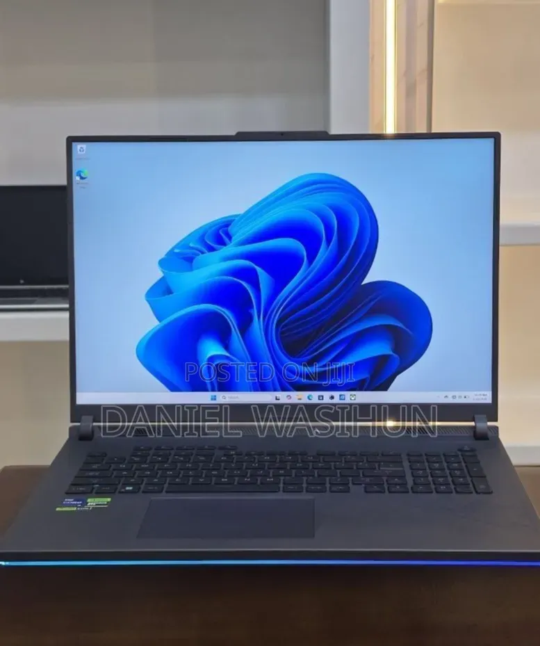 New Laptop Asus ROG Strix G17 40GB Intel Core i9 SSD 1T