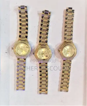 Michael Kors Ladies Gold Watch With Cubic Zirconiasወ ርቃ ማ ሰዓት